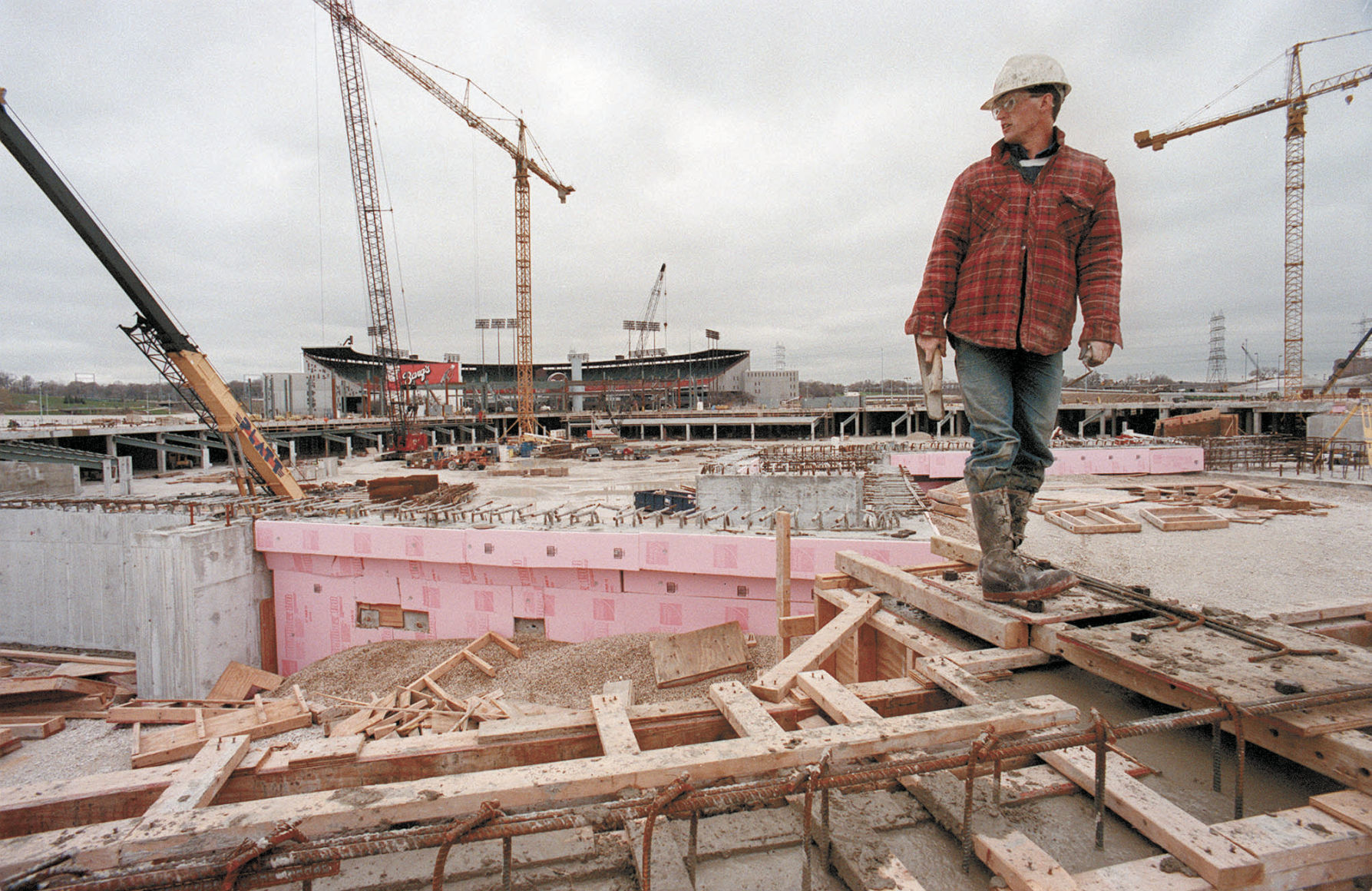 Pouring concrete, 1998